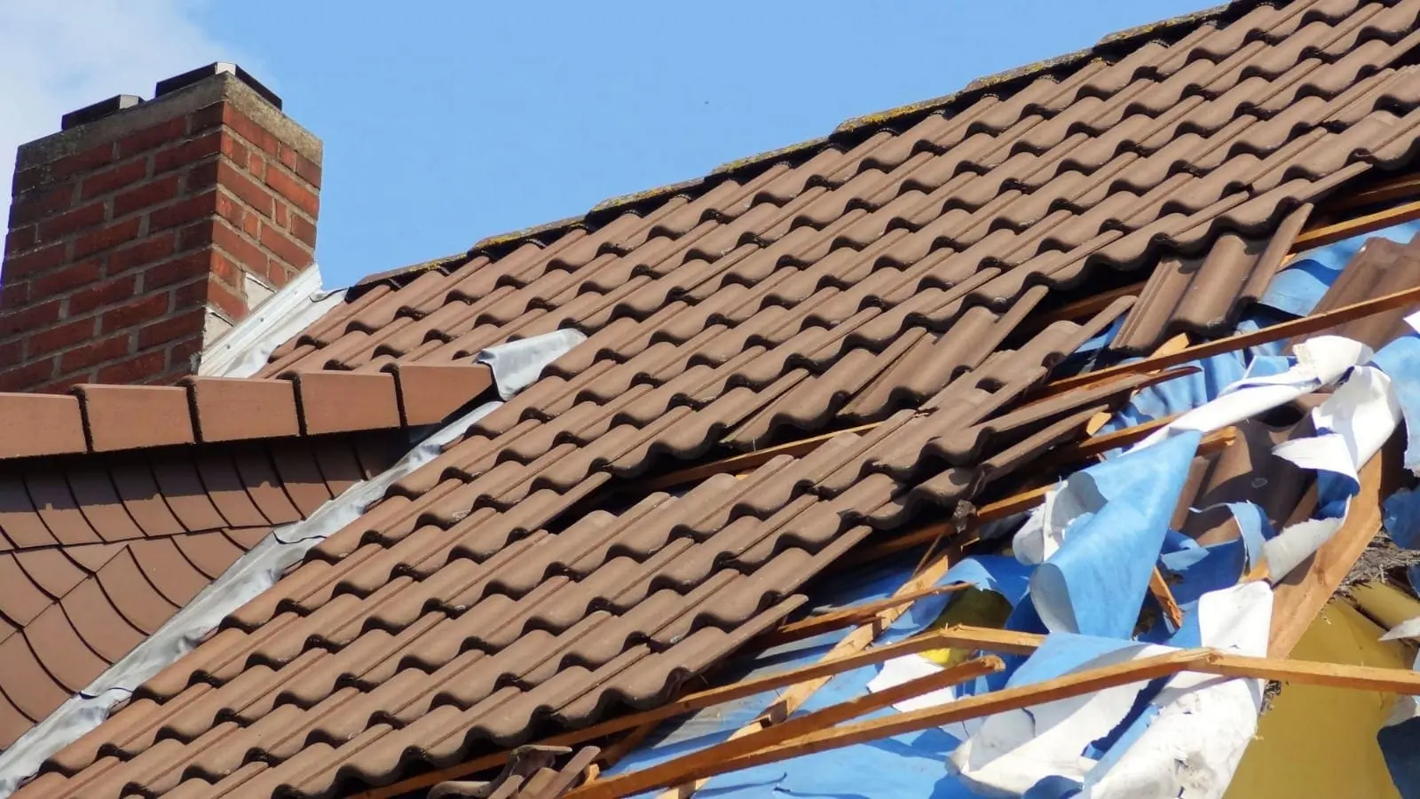 hurricane roofing damage hurricane roof inspection roof storm prevention sarasota roof hurricane prep sarasota roofing company